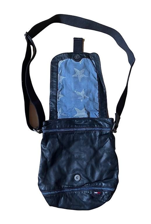 Taschen für Damen: Tasche Tommy Hilfiger – Gebraucht aus Bonfol von vgi_vc6k 2