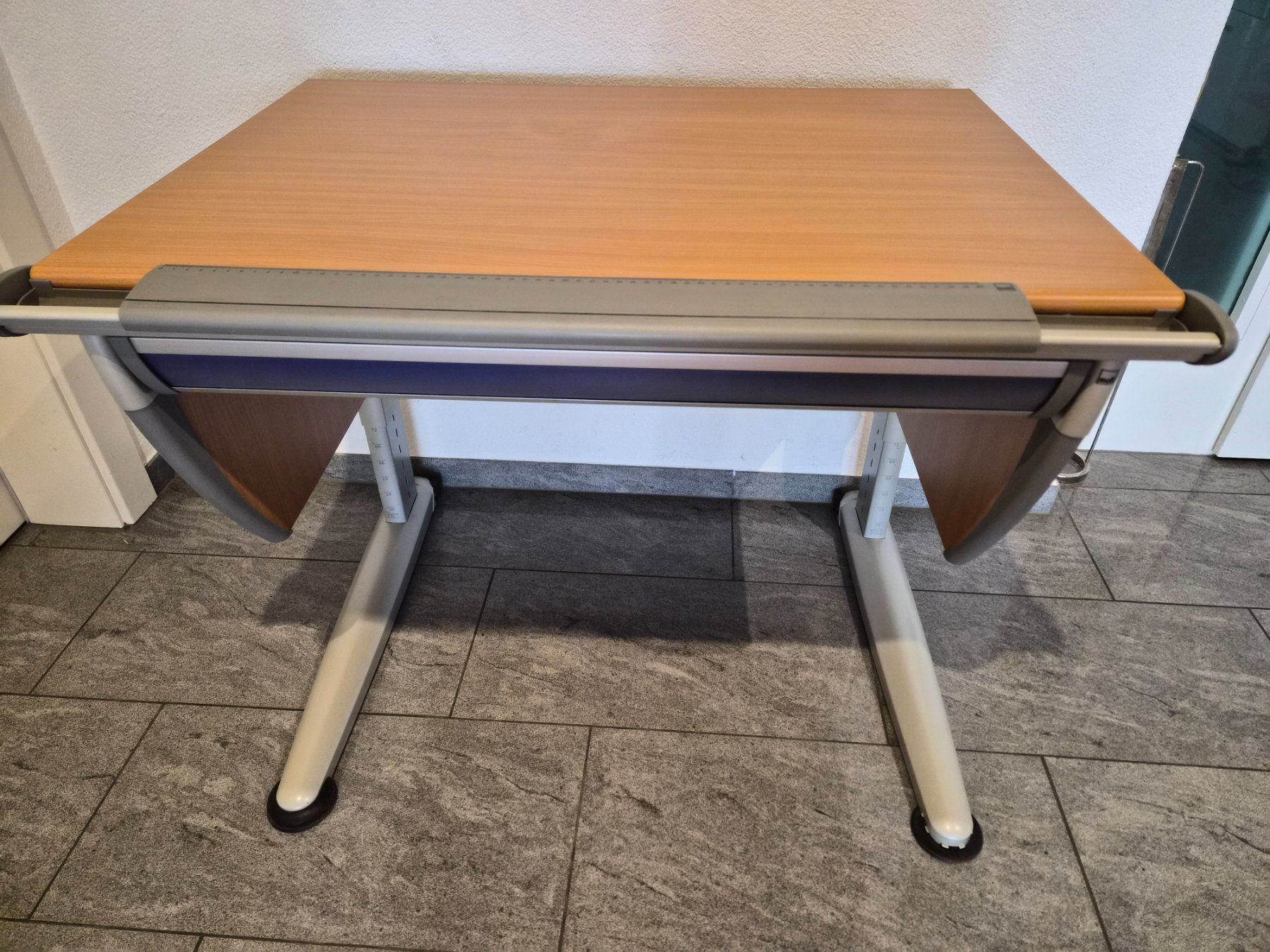 Bureaux: Kinderpult Moll – D'occasion à Bellikon par maxa77