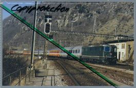 Brig. Bahnhof. SBB-CFF Re 4/4 II mit EC. Foto.