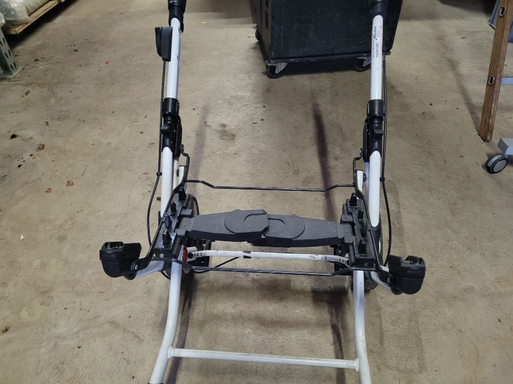 Hartan Kinderwagen: Hartan Kinderwagen Gestell – Gebraucht aus Vitznau von Night-Fire 2
