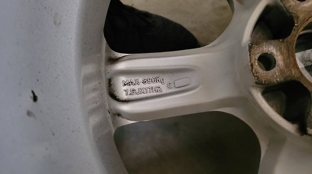 Honda Pneumatici & Ruote complete: Winterräder Honda Accord 17'' – Usato da Beringen venduto da dariocon 3