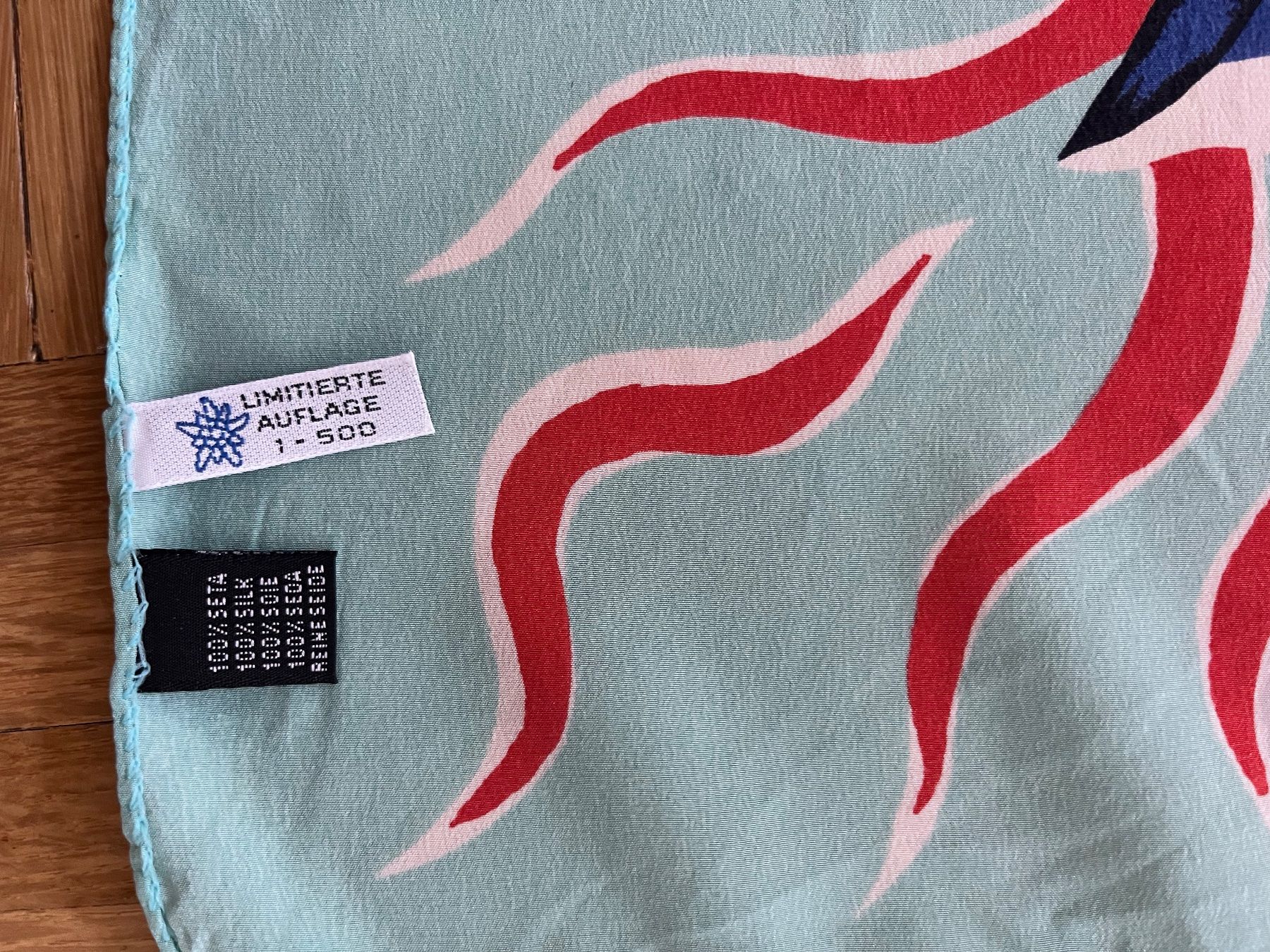 Foulard & Sciarpe: Seidenschal der Fluggesellschaft Edelweiss – Usato da Basel venduto da pat_yp5k 1