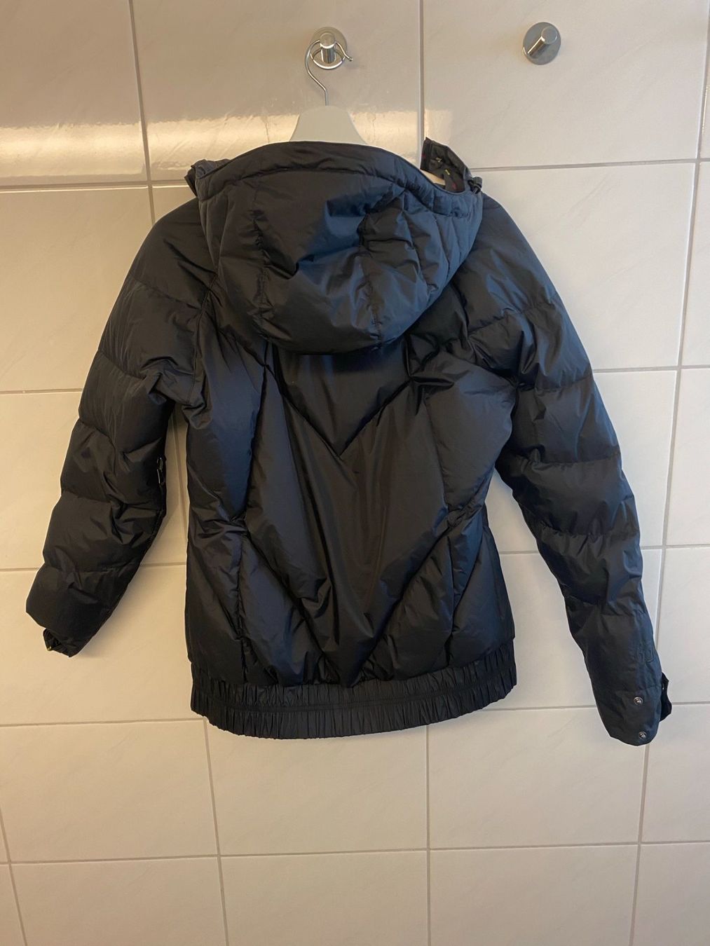 Burton Vestes: Burton Snowboard double sided  jacket – D'occasion à Kilchberg ZH par roz_qcj7 4
