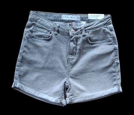 4051SE – Short Amisu – EU-38 (M) – Neuf avec étiquette !