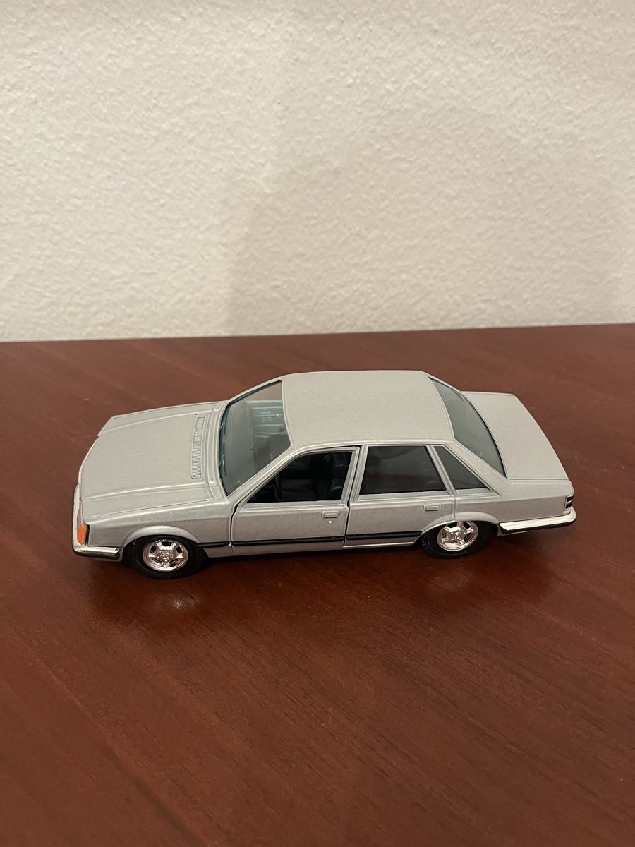 Gama Modellini d'auto: Opel Senator A von Gama - Topzustand 1/25 – Nuovo e nell'imballaggio originale da Wabern venduto da Housi78 5