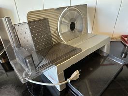 Schneidemaschine gut erhalten