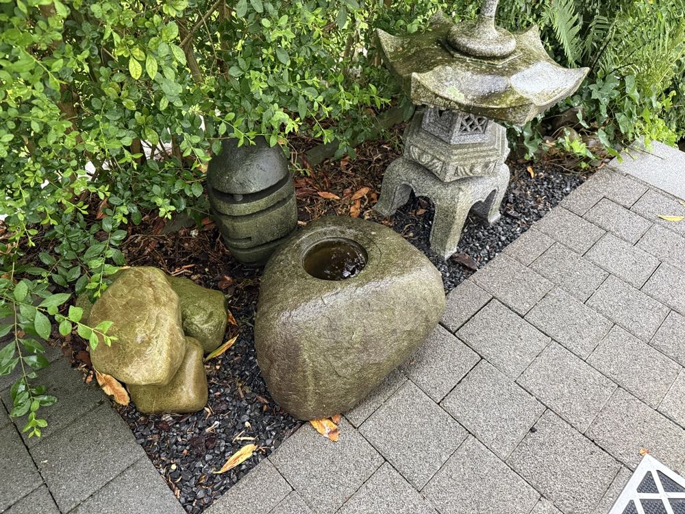 Lanternes: Pagode Japanische Steinlaterne und Steine – D'occasion à Meierskappel par Olly7
