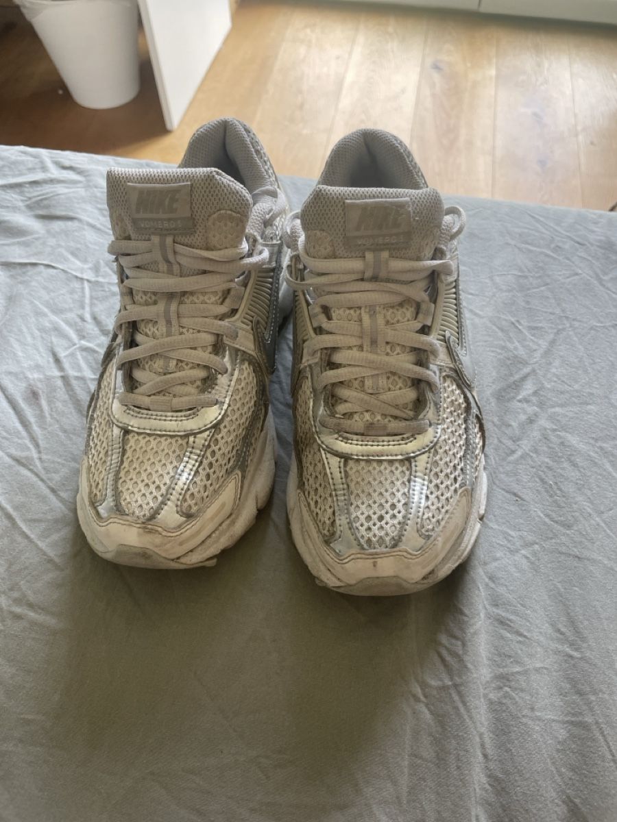 Nike Scarpe da uomo: Nike Vomero 5 Grösse 38 – Usato da Luzern venduto da nor_9bhz 1