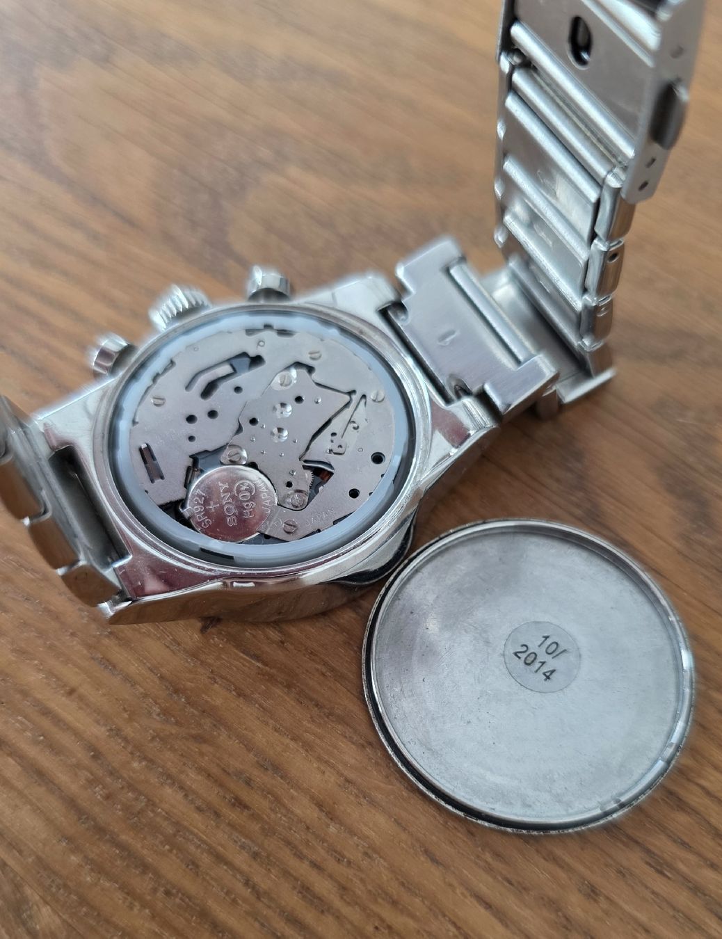 Esprit Uhren: Esprit Armbanduhr – Defekt aus Wauwil von Swisslu 1
