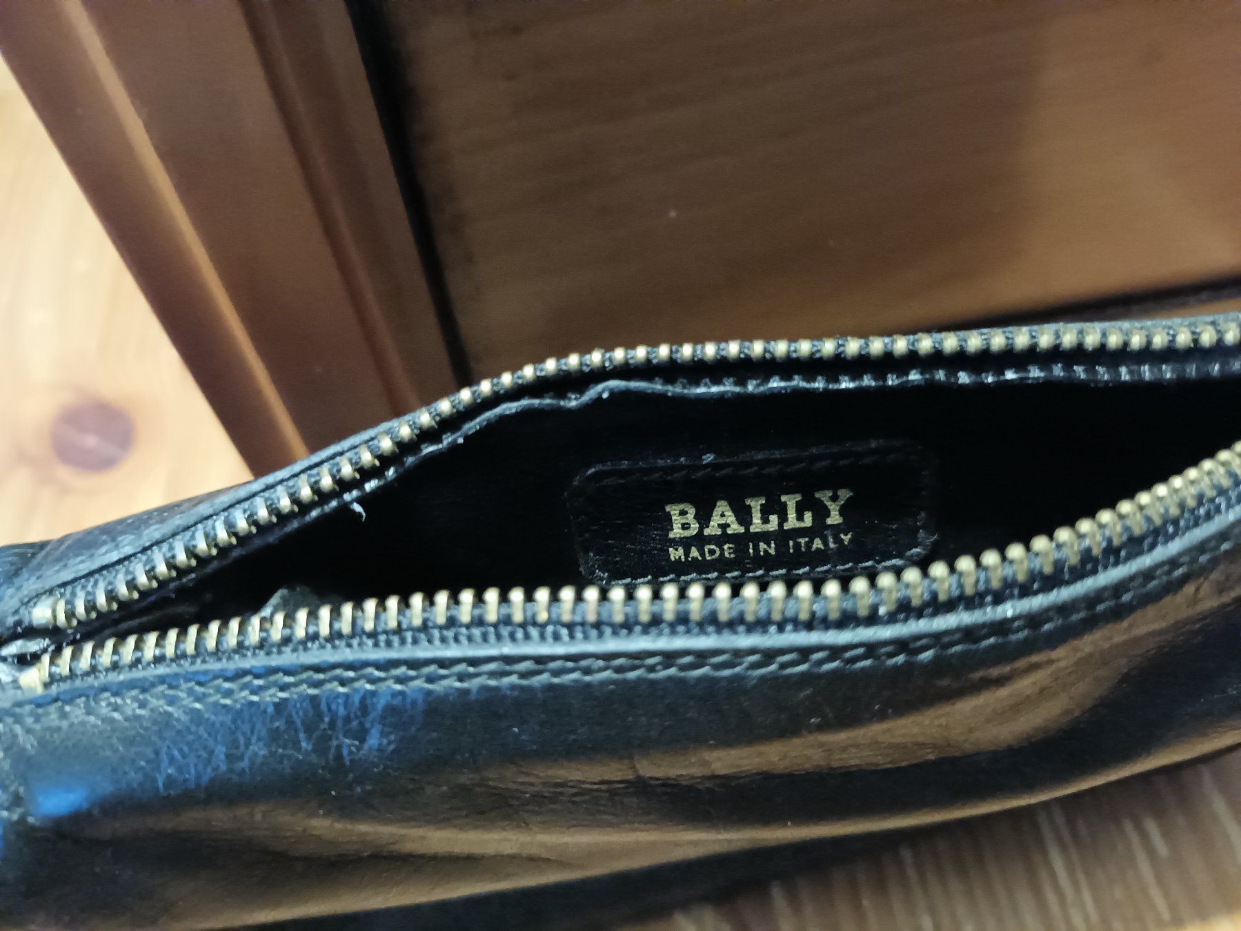 Astucci : Sac homme BALLY  cuir véritable – Usato da Bevaix venduto da MD1967 1