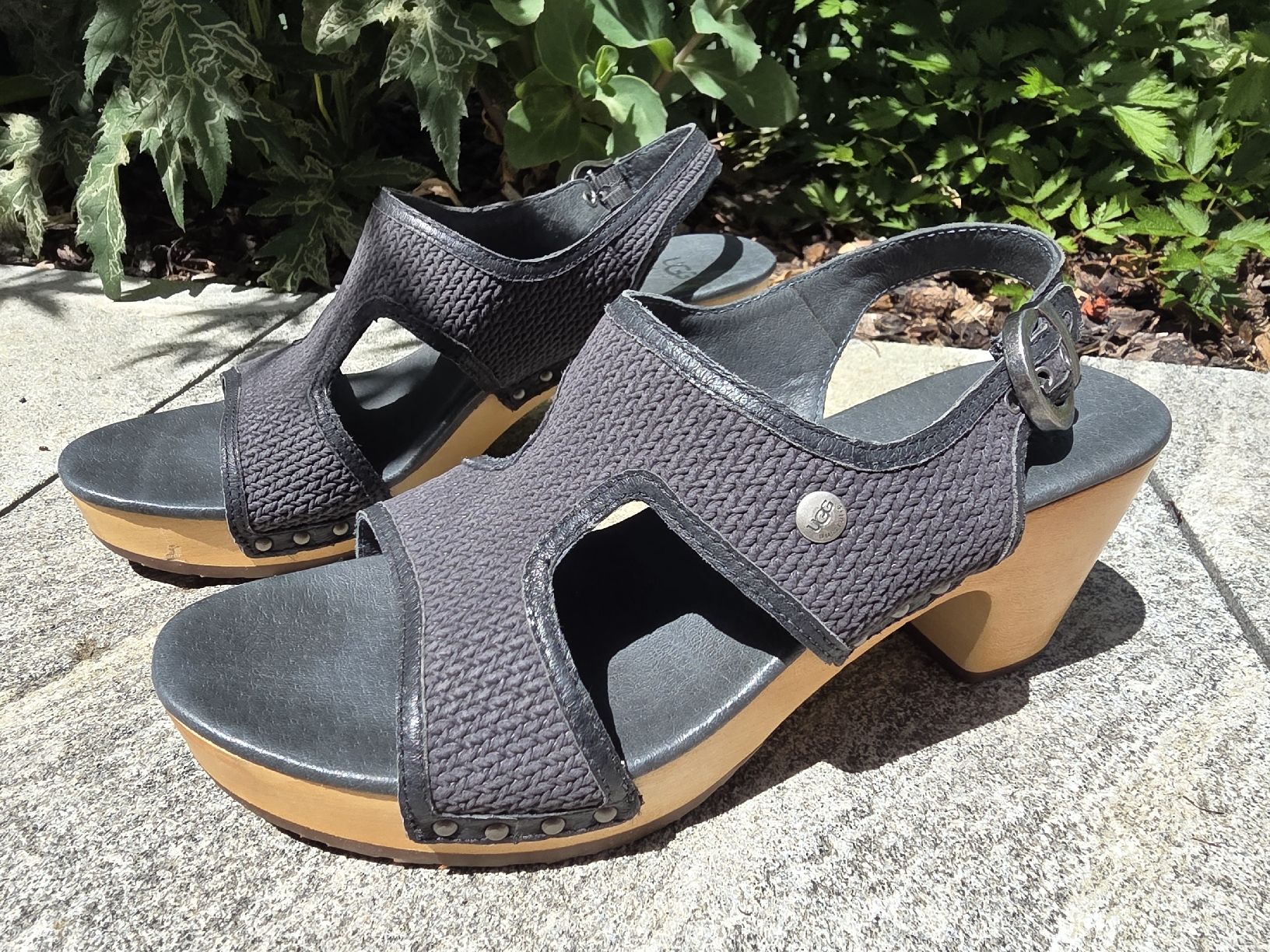 Ugg Scarpe da donna: UGG Sandalen – Usato da Sumiswald venduto da anit13
