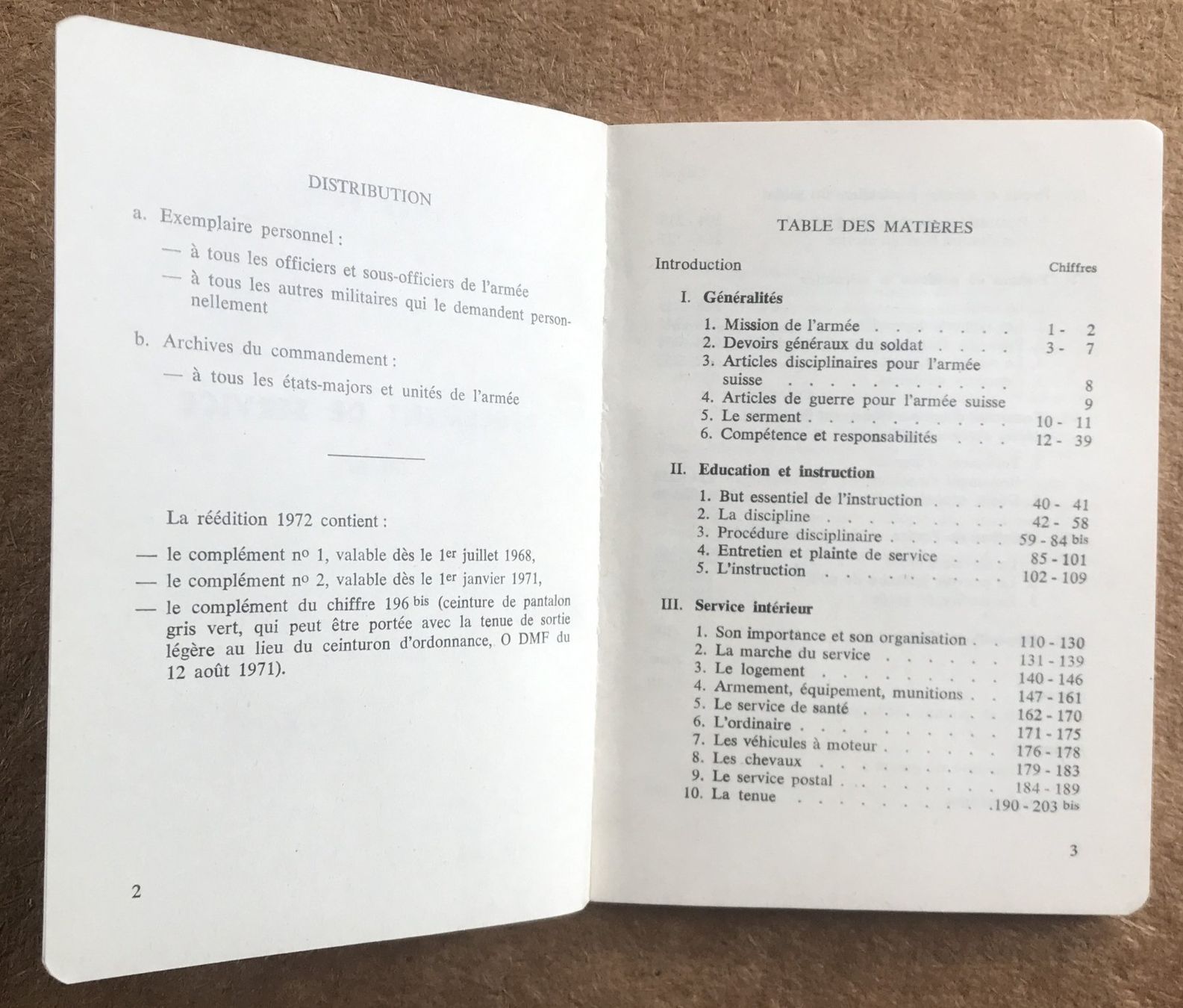 Schweizer Armee Armi bianche: ARMÈE SUISSE RÈGLEMENT DE SERVICE 1972 – Usato da Ostermundigen venduto da wini63 1