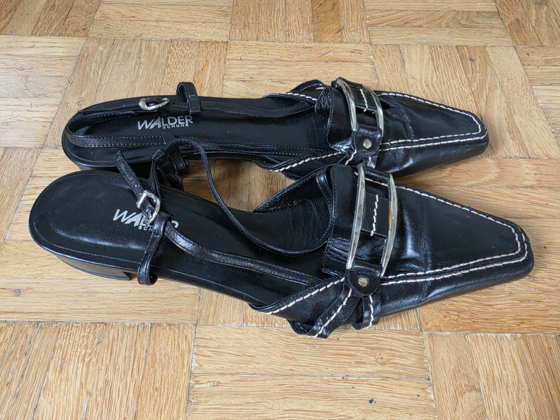 Scarpe da donna: Sandalen Walder ca. Gr. 39 – Usato da Stäfa venduto da flamingo_17