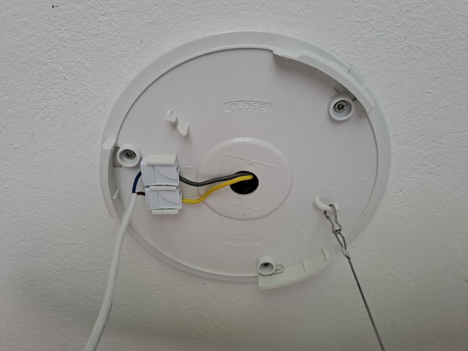 Lampadari & plafoniere: LED Deckenleuchte / plafonnier LED – Nuovo (secondo la descrizione) da Münchenwiler venduto da Martin_Riedi 1