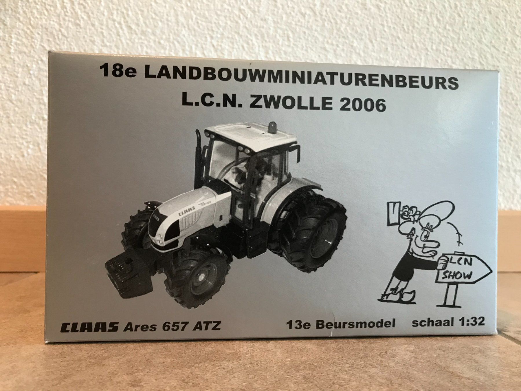 Claas Trattori: SIKU Claas Ares 657 ATZ – Nuovo e nell'imballaggio originale da Kreuzlingen venduto da Stefan1150 6
