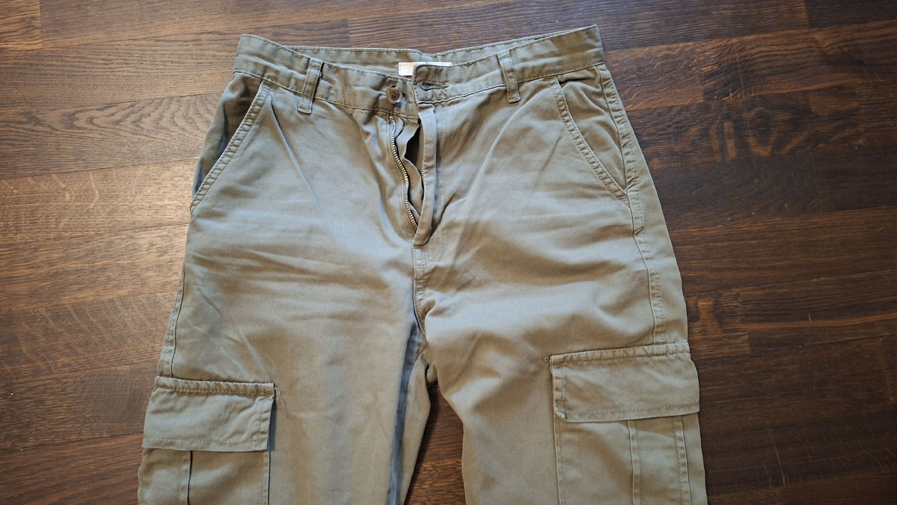 Stradivarius Pantaloni: Stradivarius Cargohose Gr.38 – Nuovo (secondo la descrizione) da Sirnach venduto da man_kym6 2