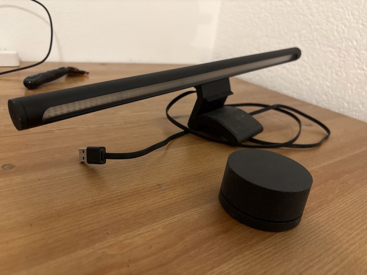 Xiaomi Lampade: Monitor Light Bar - Reduce Eye Strain, Improve Focus! – Usato da Zürich venduto da Walden7829 1