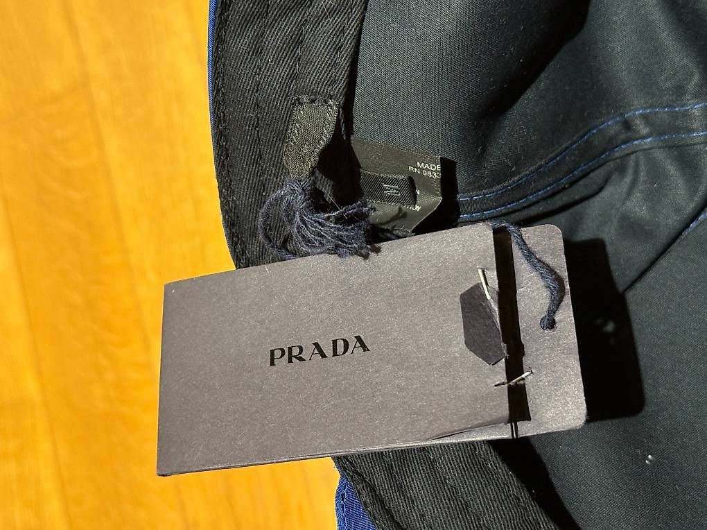Chapeaux, bonnets & casquettes: Prada Baseball Cap – D'occasion à Zürich par gabrielezanni 4