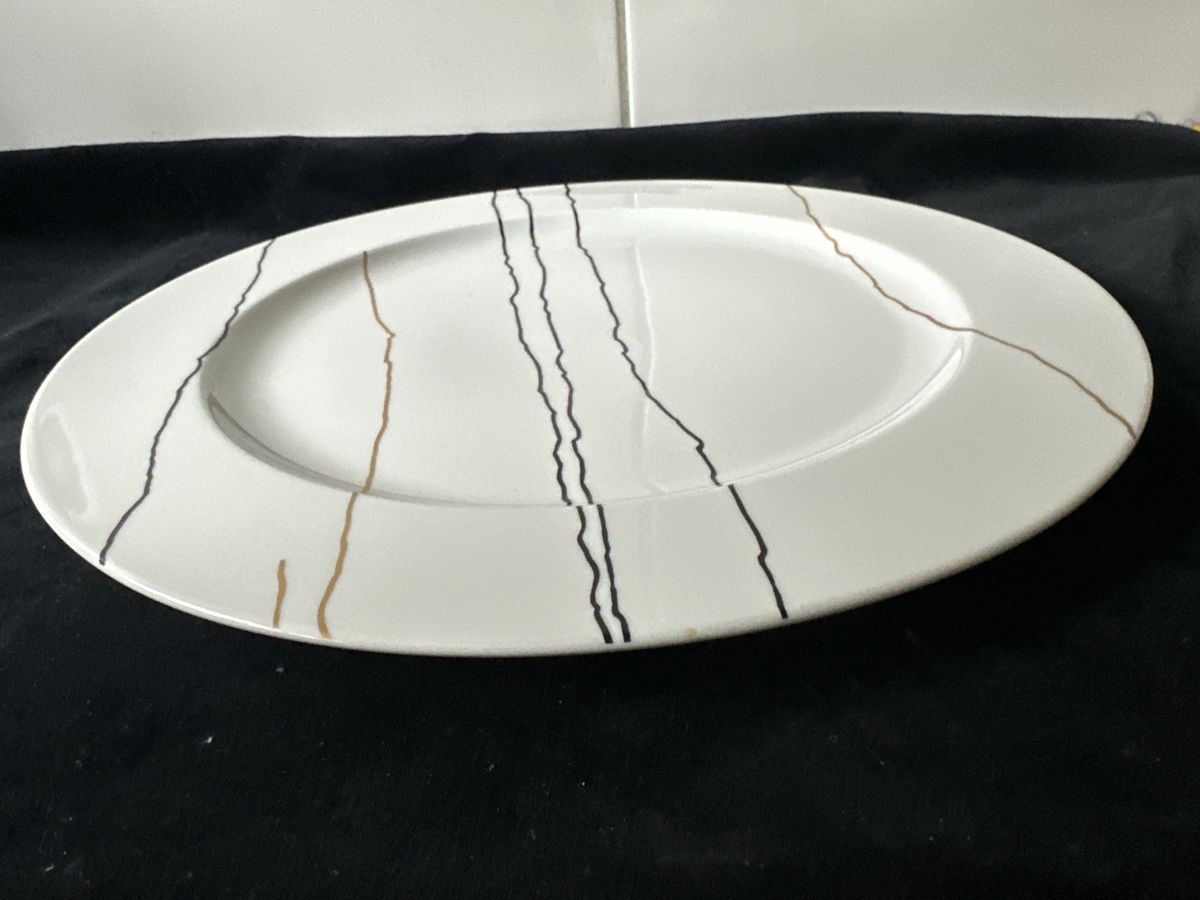 Servierplatten:  Platte von Suisse Langenthal, Fabtic Frontline Design ZH – Gebraucht aus Zürich von Chaeffeler 5