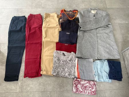 Tolles 12teiliges Kleiderpaket,Gr.36/38,neu und kurz getrage