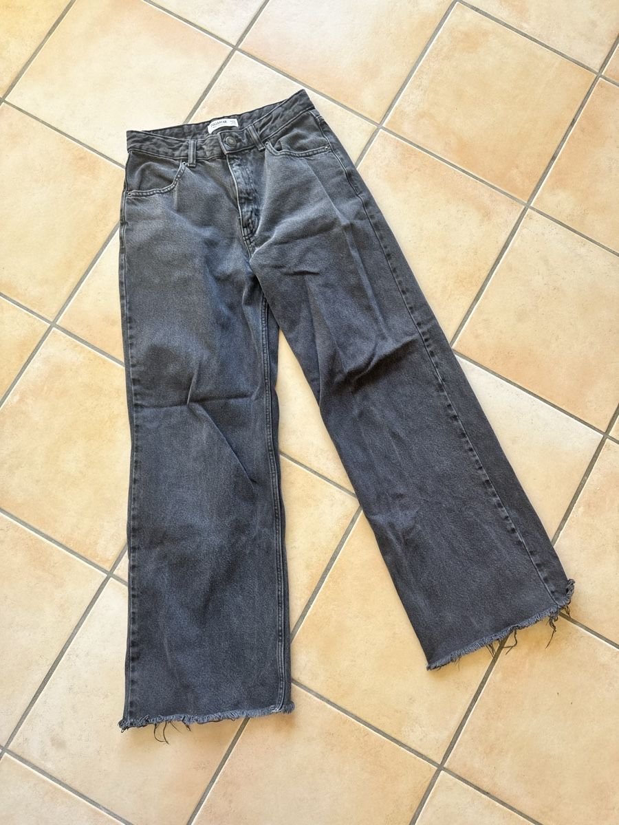 Pull&Bear Jeans: Jeans pull and bear noir/gris – Usato da Lonay venduto da nei_79jc 1