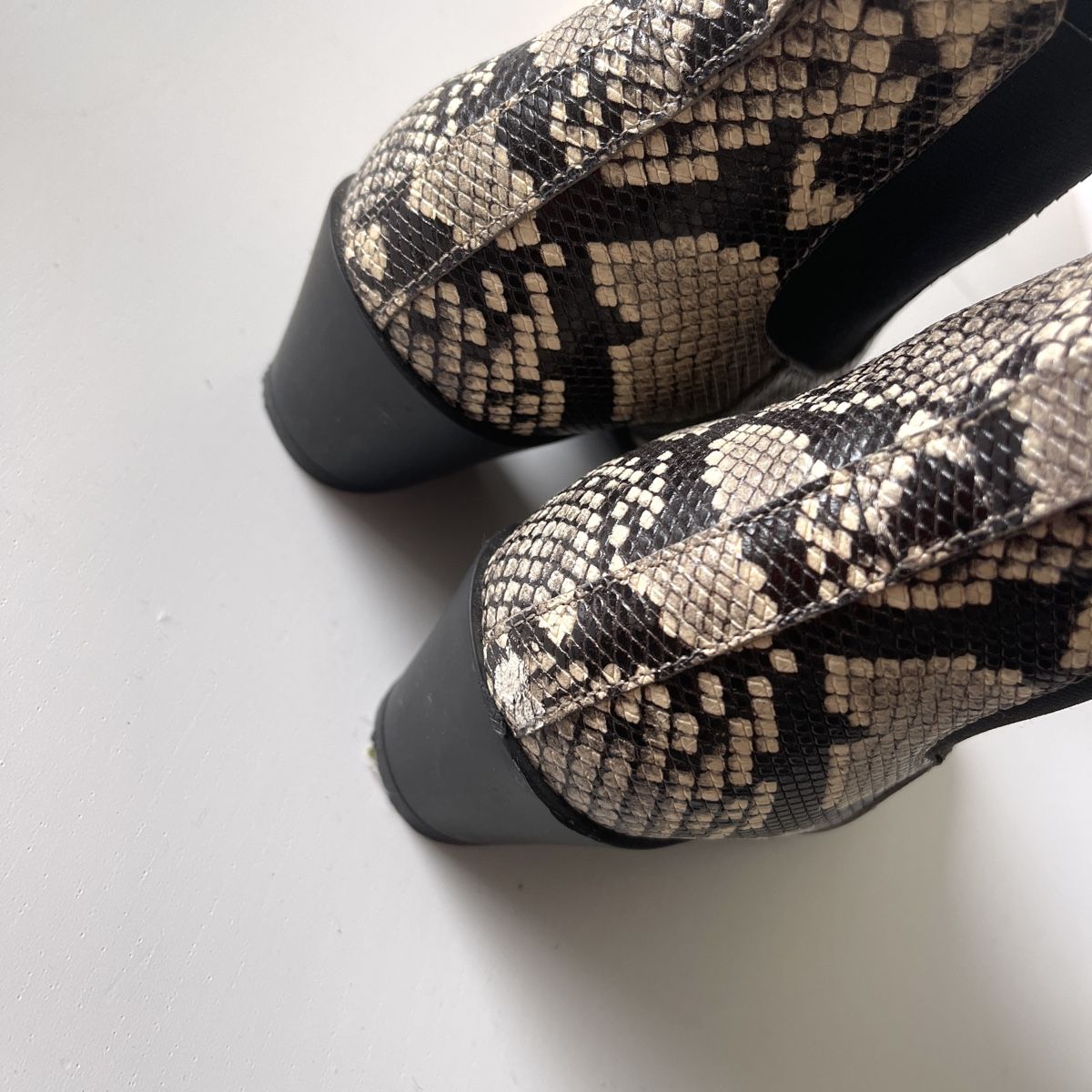 Hogan Scarpe da donna: HOGAN Boots – Usato da Emmen venduto da Avviivva_Com2023 3