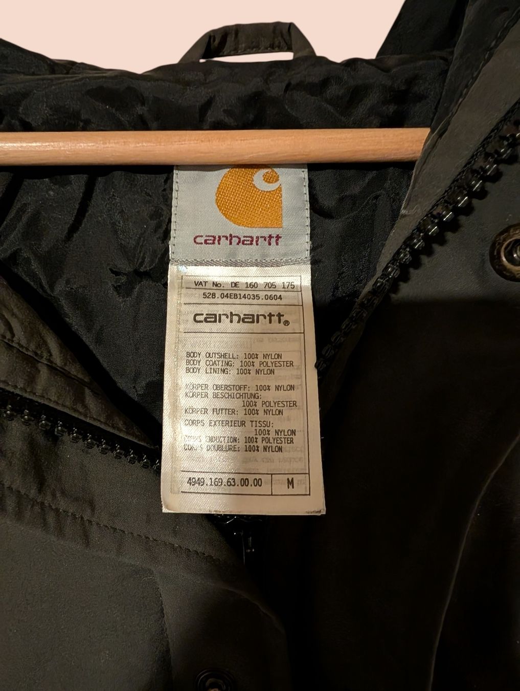 Carhartt Giacche: Nylonjacke Carhartt mit Kapuze – Usato da St. Gallen venduto da nadinewho 2