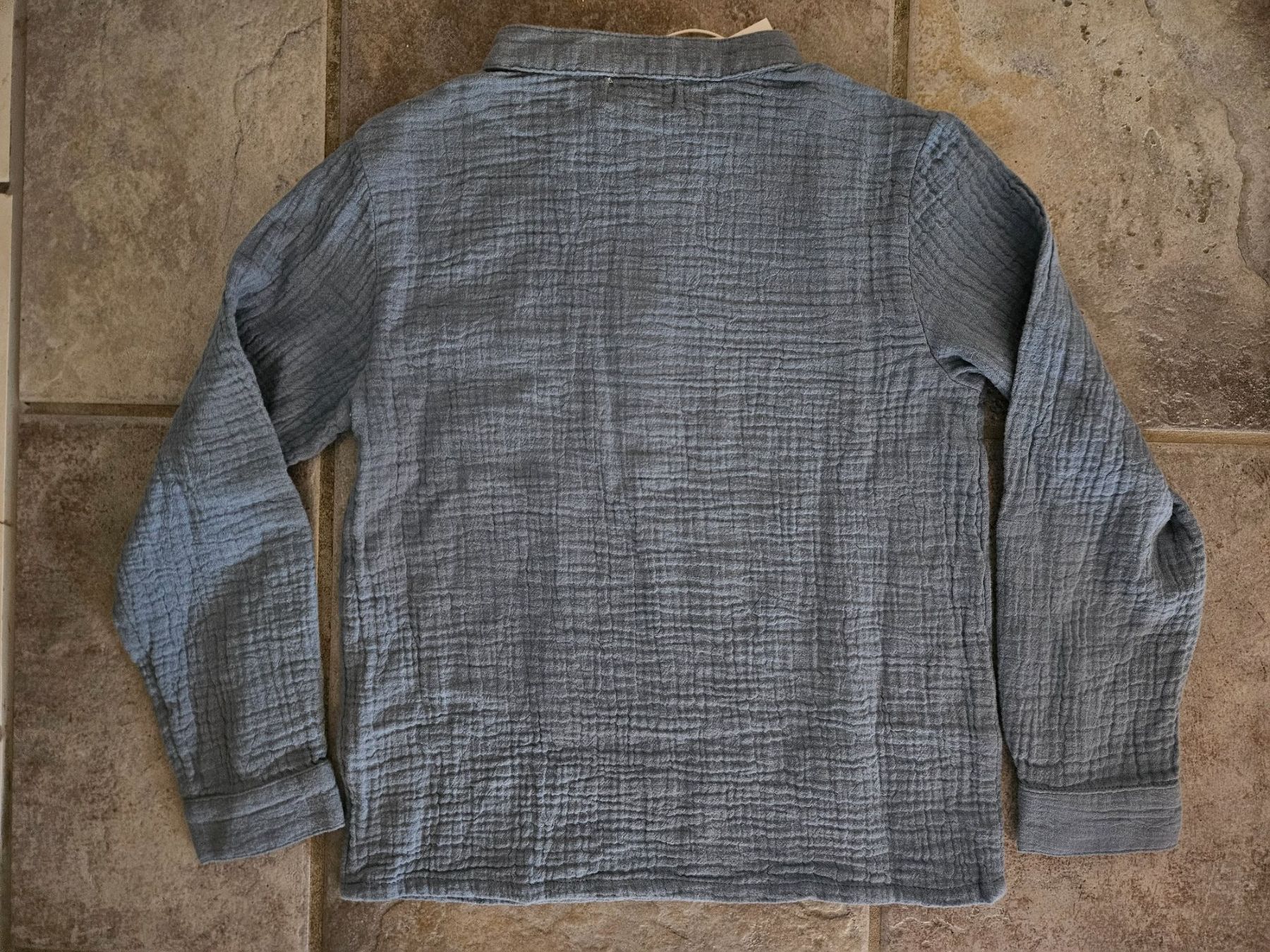 Chemises, T-shirts & Polos: leichtes Hemd Gr. 110/116 – Neuf avec emballage d'origine à Worb par jun_fj8w 1