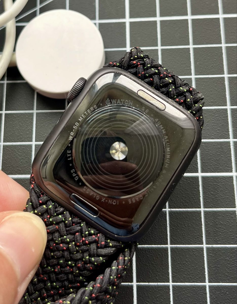 Apple Smartwatch: Apple Watch SE 44mm – Usato da Basel venduto da ziska_bachwas 3