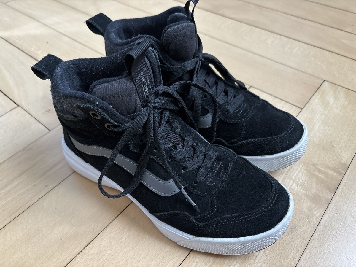 Vans Scarpe da uomo: Vans Range Exp Hi Winter Gr. 37, Schwarz, Wildleder – Usato da Bern venduto da blu123
