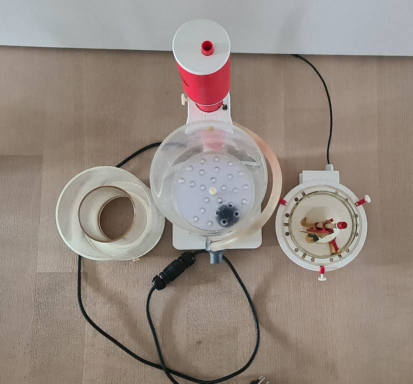 Lampade: Bubble King Mini 160 + AquaDriver Selbstreinigung – Usato da Rickenbach b. Wil venduto da waldemar.i 1