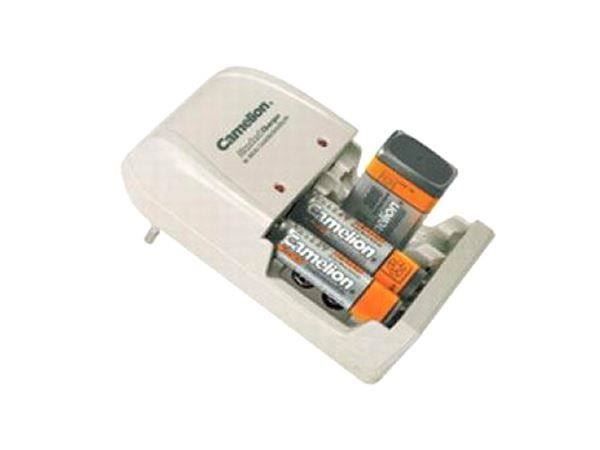 Akkus & Batterien: Universal Ladegerät Camelion, AA-, AAA- und 9V-Batterien – Neu und originalverpackt aus Reinach AG von Donramon1 1