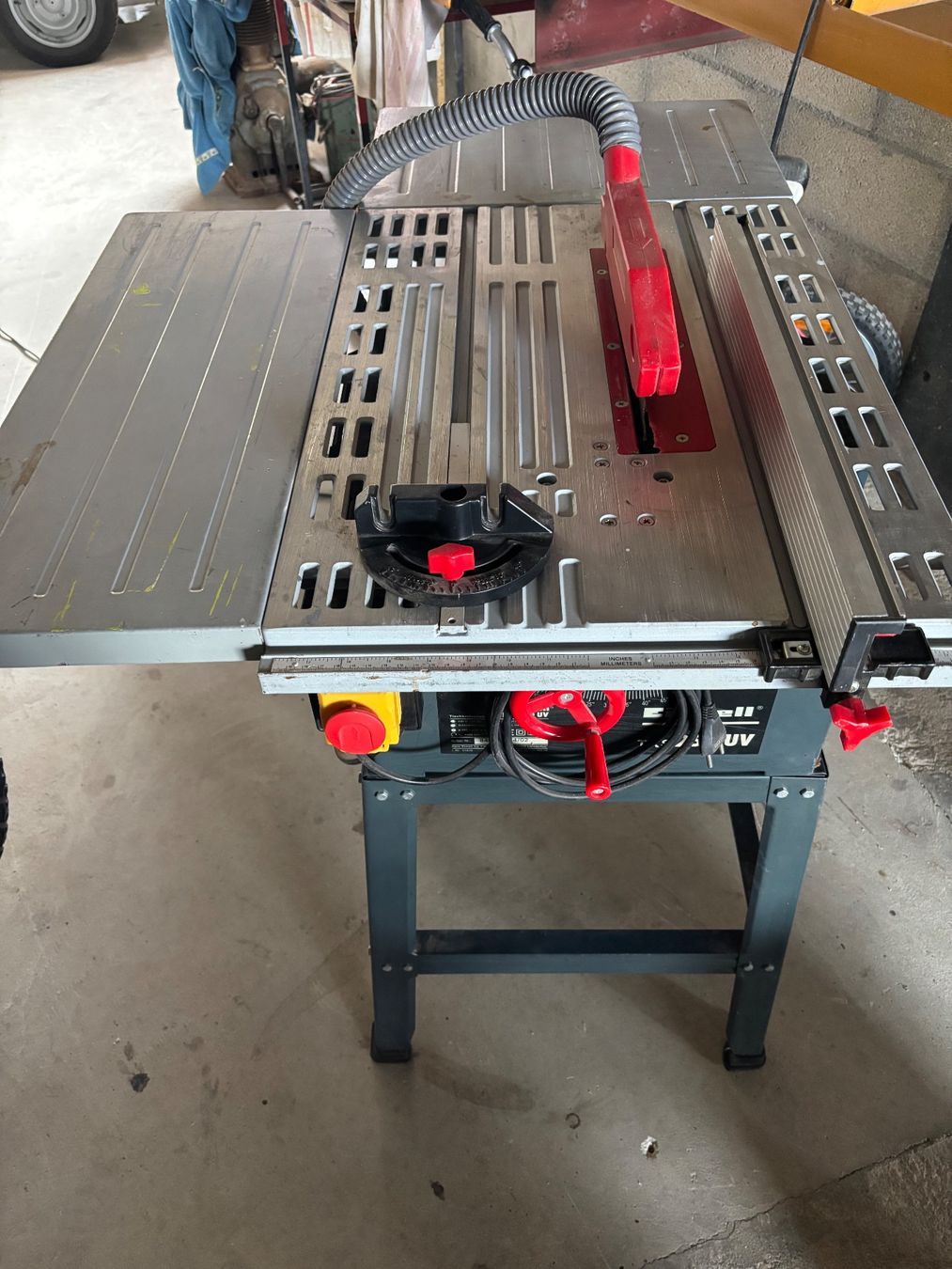 Einhell Seghe: Scie circulaire à table Einhell® TKS 250 UV – Usato da Bioley-Magnoux venduto da Sophieetlu