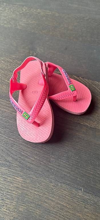 Chaussures filles: Mädchenschuhe Grösse 22 – D'occasion à Kilchberg ZH par cla_s52l 1