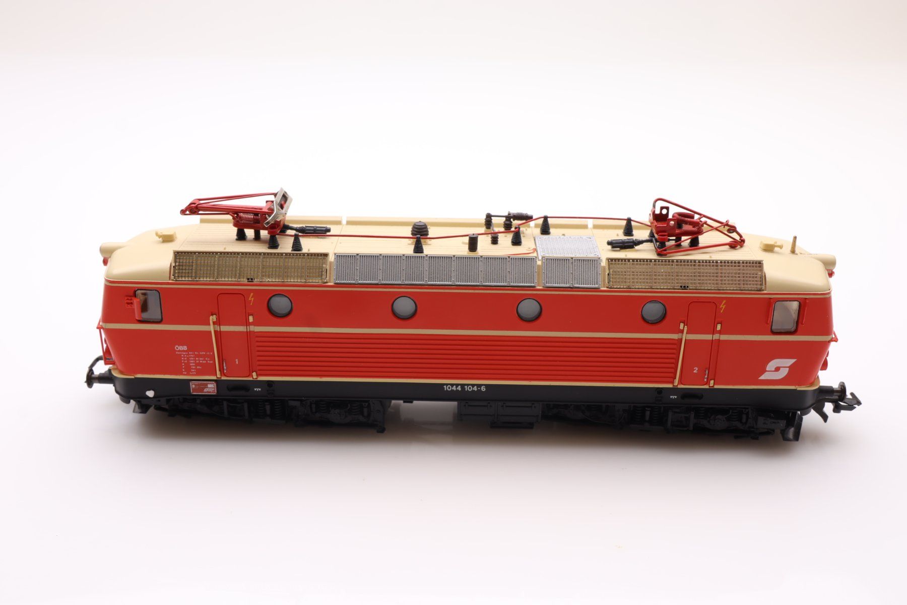 Roco Modellini di ferrovie: Roco 43550 ÖBB 1044 E-Lok DC, H0 – Usato da Ried (Muotathal) venduto da Modellbahn.swiss 2