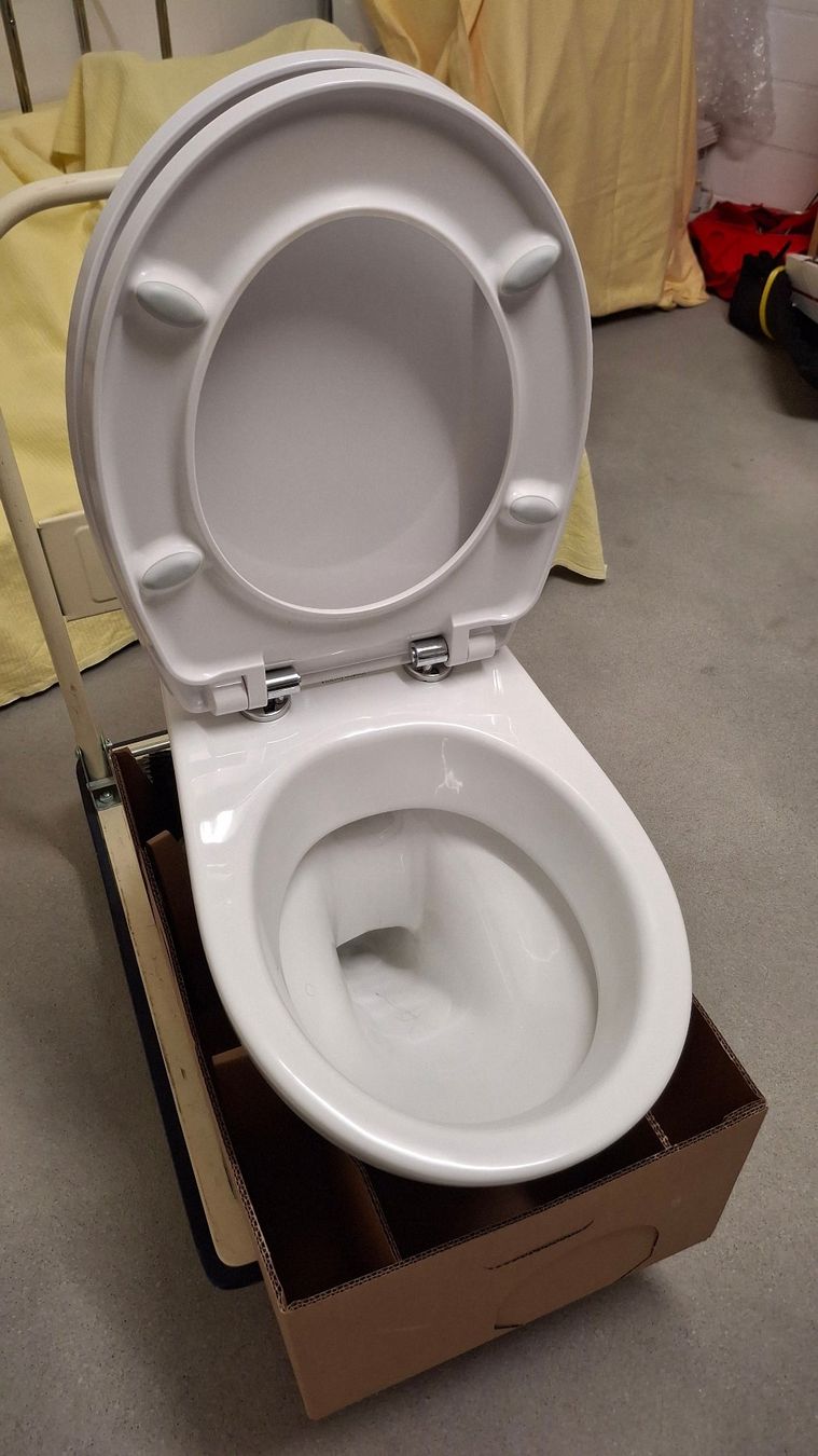 Villeroy & Boch WC: Villeroy & Boch Wand - WC – Usato da Rafz venduto da Tasmaniette 2