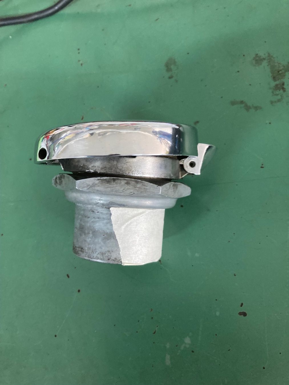 Triumph Accessori per altri veicoli: Triumph Tankdeckel Nr.2 – Usato da Zielebach venduto da ZIGER02 1
