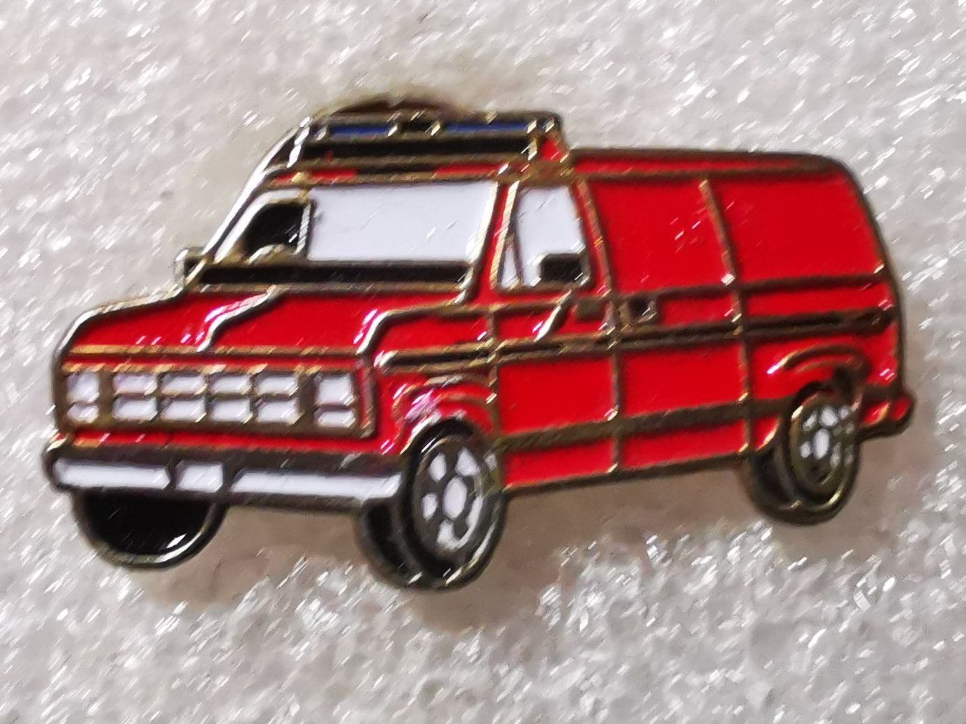 Placchette & Badge: Ansteckpin 15: Feuerwehrauto – Usato da Oppligen venduto da Pin-Fall-Shop