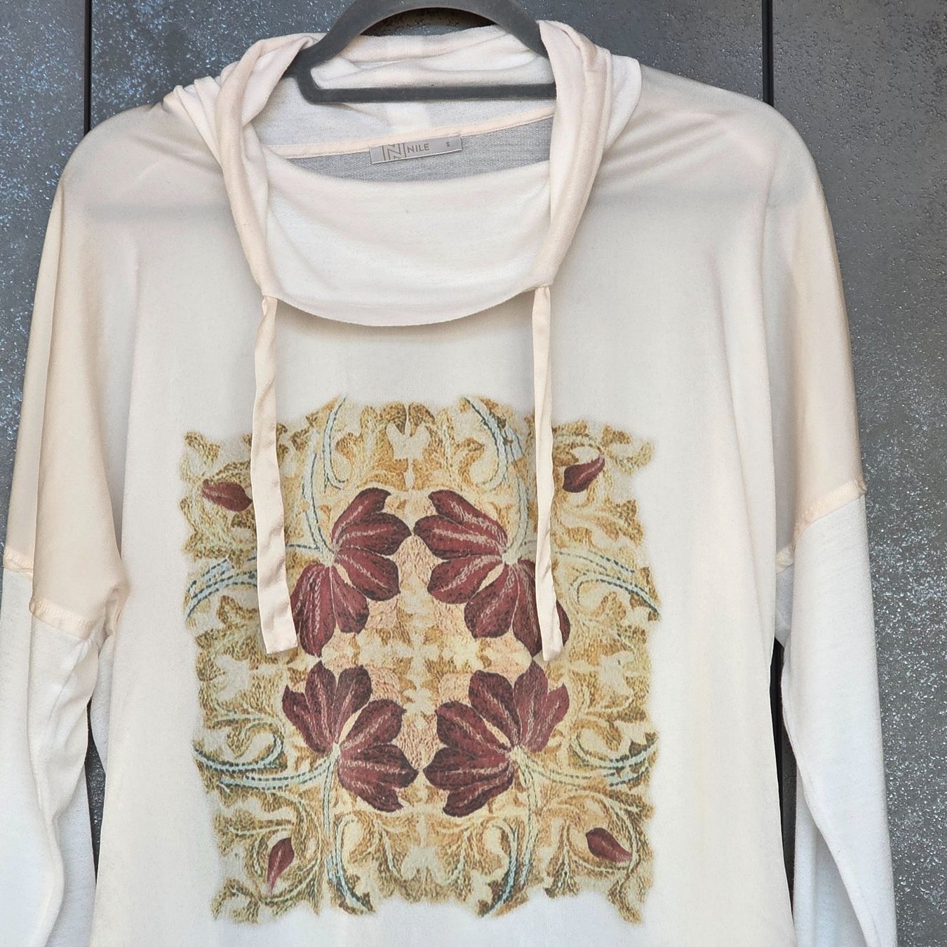 Nile Blusen: 🐸 NILE SEIDENBLUSE PULLOVER MIT ROLLKRAGEN S SEIDE – Neu (gemäss Beschreibung) aus Môtier (Vully) von Frogs 1