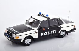 Volvo 240 GL Limousine 1984-1993 "Politi Norwegen weiss /