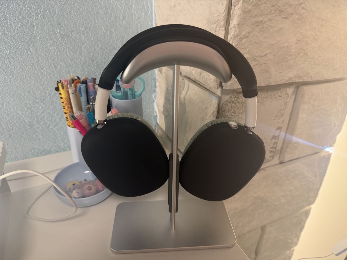Apple Cuffie: Apple AirPods Max (Lightning) Silber – Usato da Muttenz venduto da sandrasbubble 1