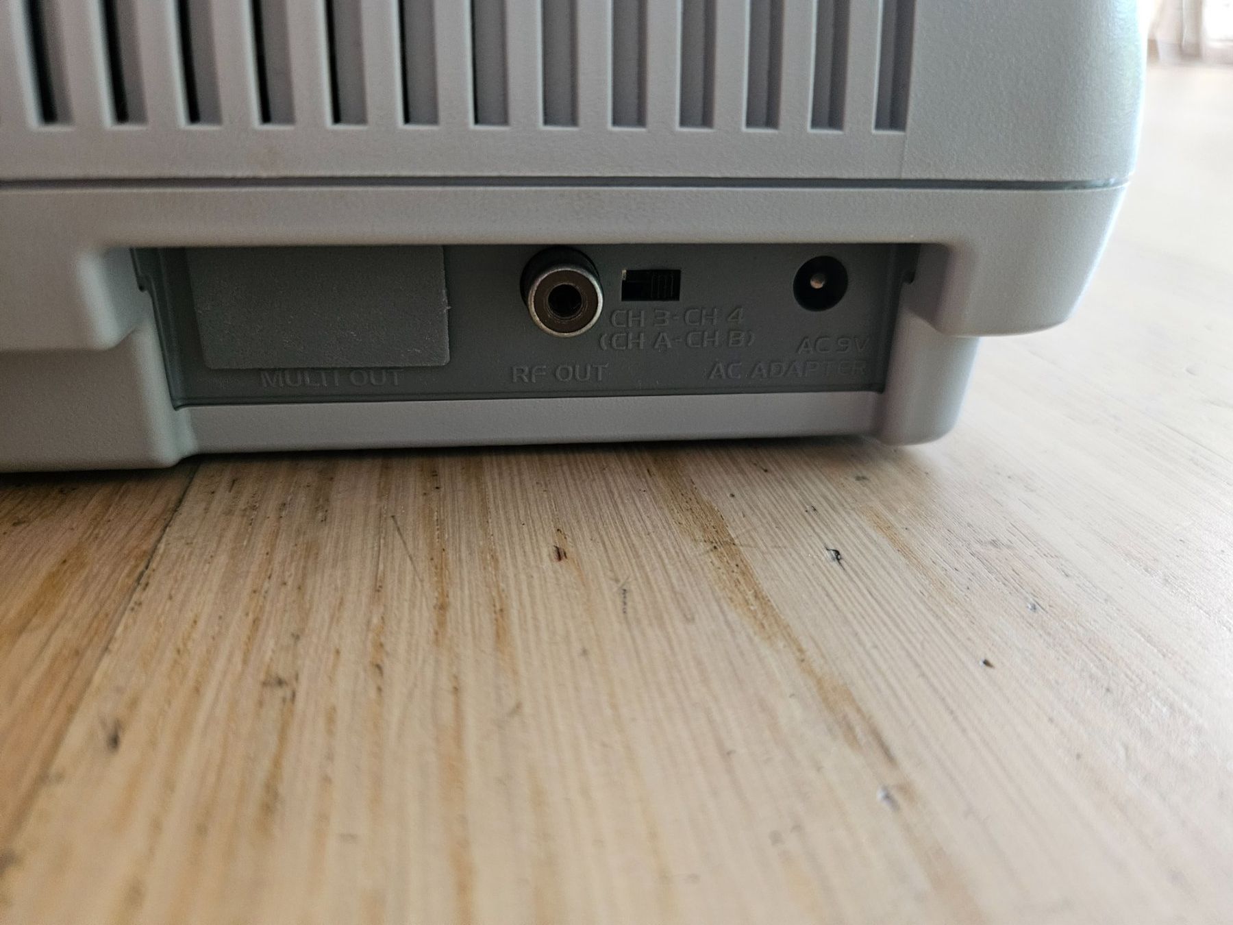 Nintendo Konsolen: Super Nintendo Spielkonsole – Gebraucht aus Zürich von don_johnson31 4