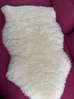Faux Schaffell Teppich naturfarben weiss guter Zustand
