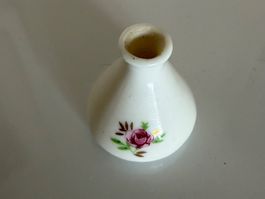 Miniatur Vase für die Puppenstube, 2 x Rosen, Porzellan