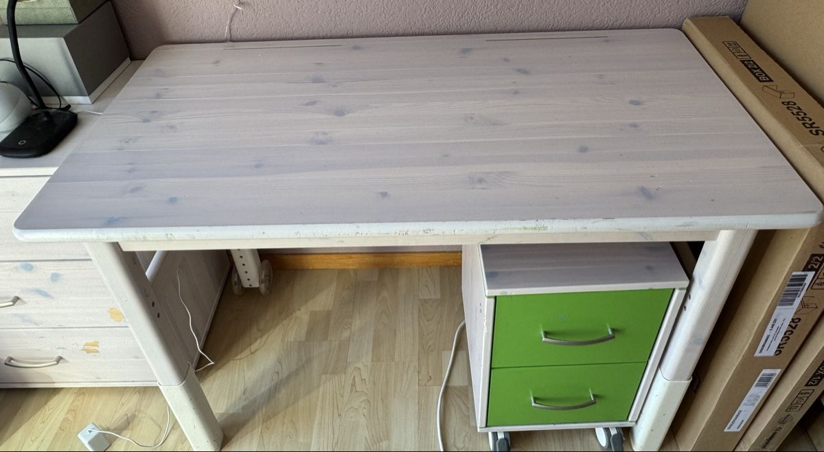 Flexa Scrivanie: Schreibtisch Flexa Kinderzimmer – Usato da Thun venduto da Malecon 1