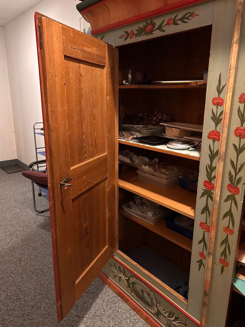 Schränke: Schön bemalter Bauernschrank – Gebraucht aus Basel von brasilia1234 3