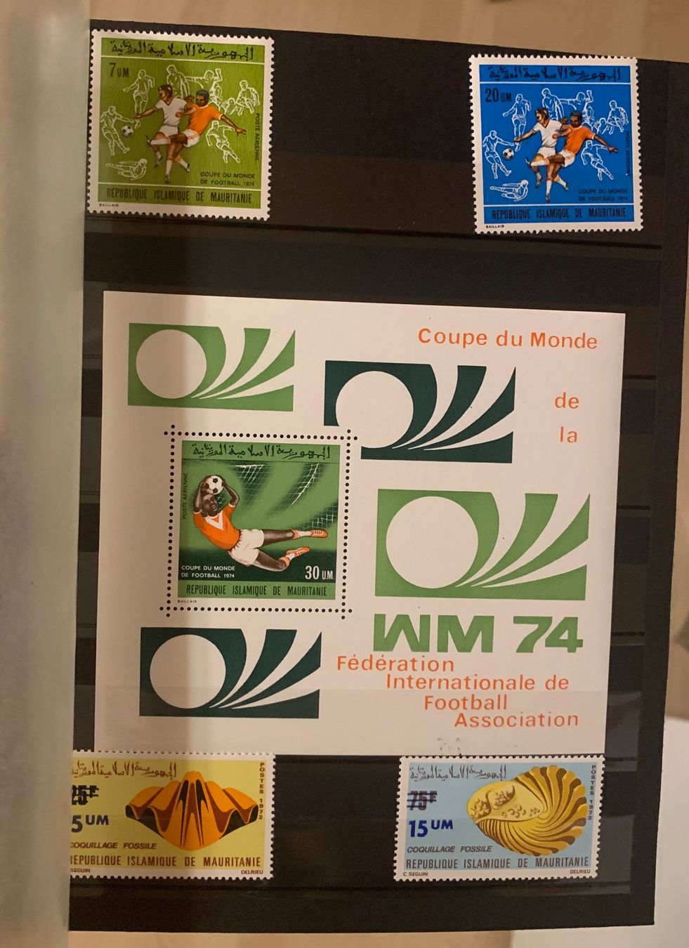 Tutti i francobolli: Retro Briefmarken – Nuovo (secondo la descrizione) da Ostermundigen venduto da Gambatesa 1