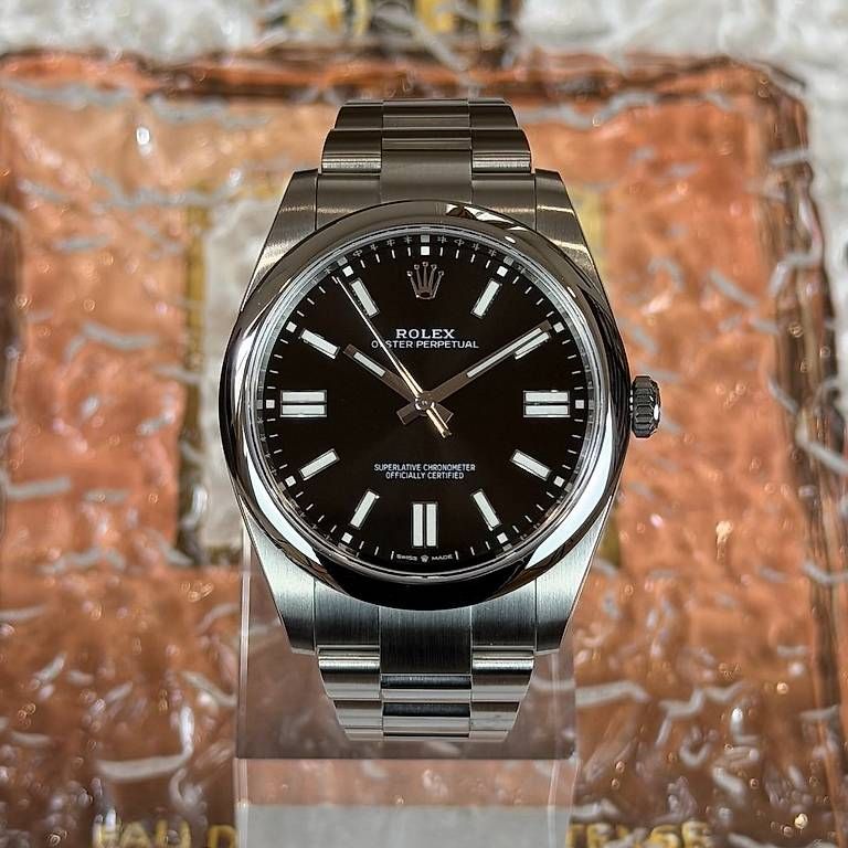 Orologi: Rolex Oyster Perpetual 41mm 124300 – Usato da Genève venduto da minty.watches