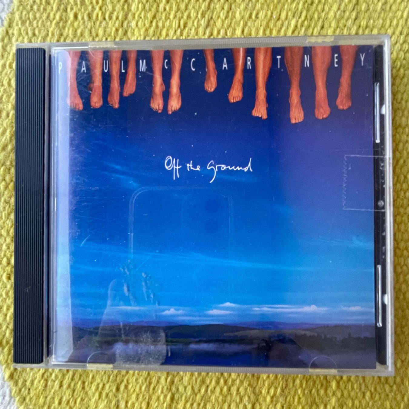 CD: PAUL MCCARTNEY BEATLES-OFF THE GROUND – Usato da Rorschacherberg venduto da CD-Roli