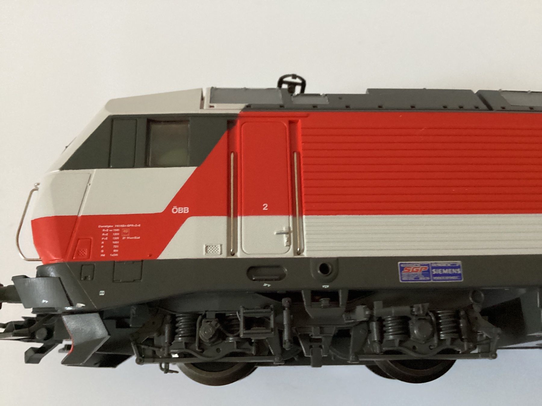 Roco Modellini di ferrovie: Roco 43820 ÖBB 1014 008-5 H0 1:87 – Usato da Effretikon venduto da simtek_de 4